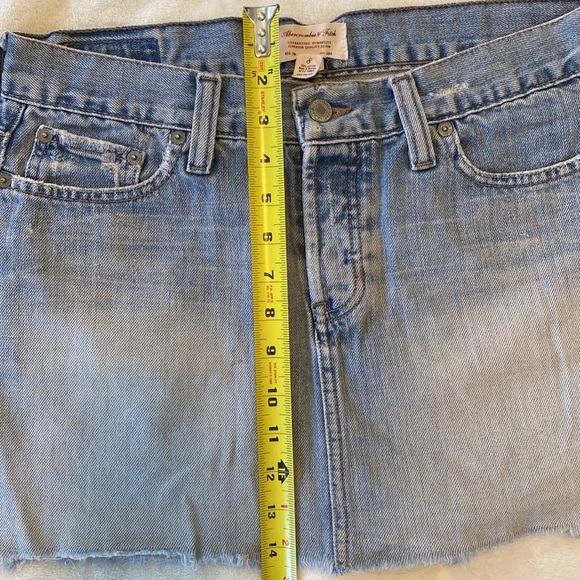 Abercrombie denim mini skirt 100% cotton size 8 light wash - Picture 7 of 8